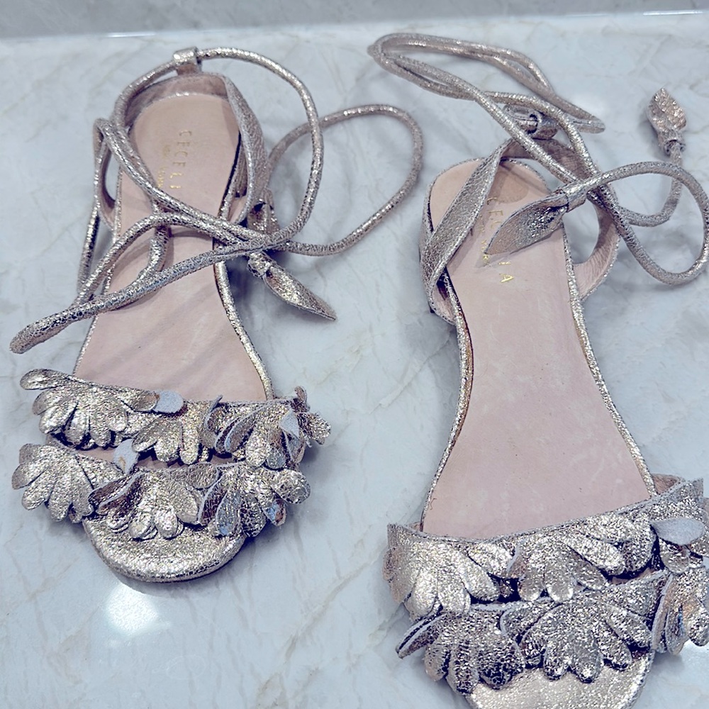 Blush Cecelia New York Tie Sandals Size 6